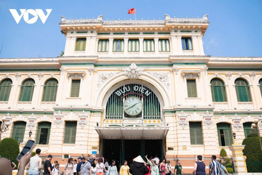 Bưu điện Trung tâm Sài Gòn: Gửi gắm tâm tình qua những lá thư tay dịp cận Tết