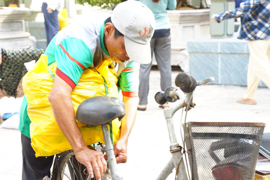Tặng 500 suất quà Tết cho người dân vùng biển Lâm Đồng
