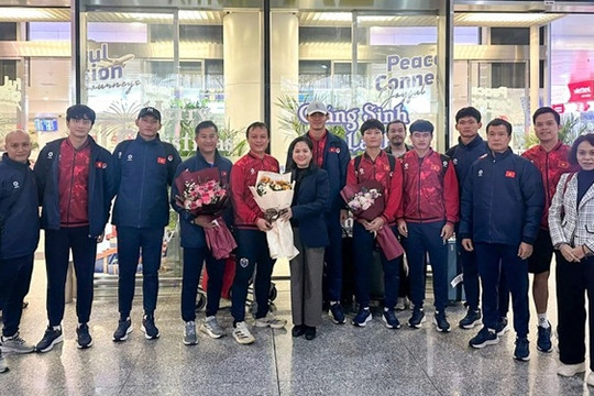 U23 Việt Nam hoàn tất hành trình lịch sử: Thủ môn Trung Kiên cùng nhóm cuối cùng về nước