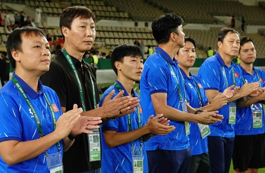 HLV Kim Sang-sik tái hiện công thức Park Hang-seo: Chiến lược đưa tuyển Việt Nam trở lại đỉnh cao