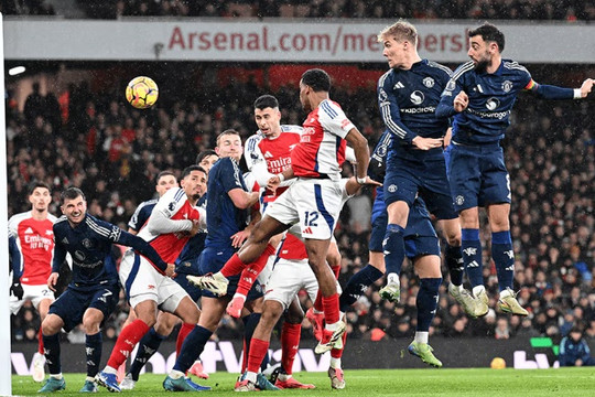 Matheus Cunha: Quân bài chiến thuật giúp Michael Carrick giải mã hàng thủ Arsenal