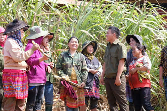 Thanh niên ưu tú của bản làng người Mông