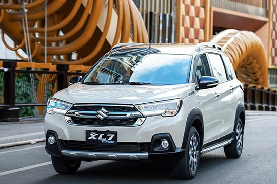 Suzuki XL7 Hybrid tháng 1/2026: Ưu đãi 100% lệ phí trước bạ và giá lăn bánh mới nhất