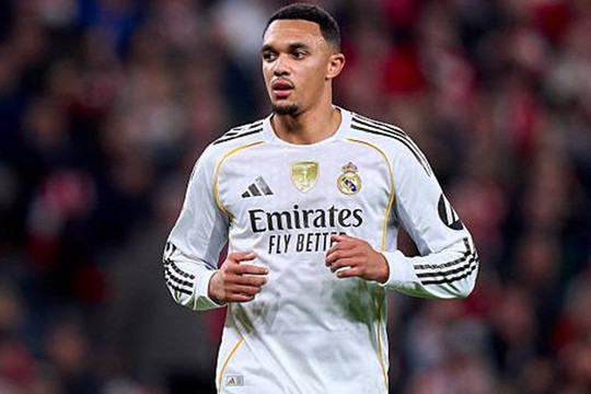 Man City muốn chiêu mộ Alexander-Arnold, Liverpool nhận tín hiệu từ Xabi Alonso
