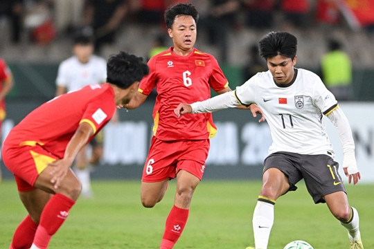 U23 Việt Nam giành huy chương đồng châu Á lịch sử sau cú vấp trước Trung Quốc
