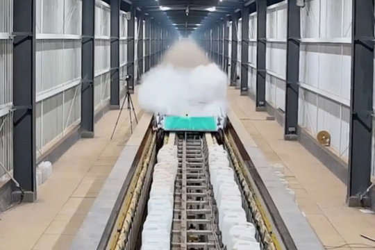 Bệ phóng điện từ Trung Quốc: Đột phá vượt ngưỡng siêu thanh Mach 1 đầu tiên thế giới