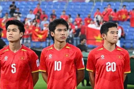 Tiền vệ Lê Văn Thuận rời Thanh Hóa để gia nhập dải ngân hà Ninh Bình