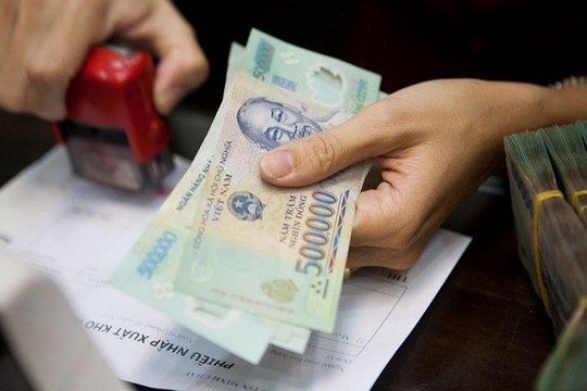 Nghỉ hưu sớm ở vùng đặc biệt khó khăn có được trợ cấp một lần?