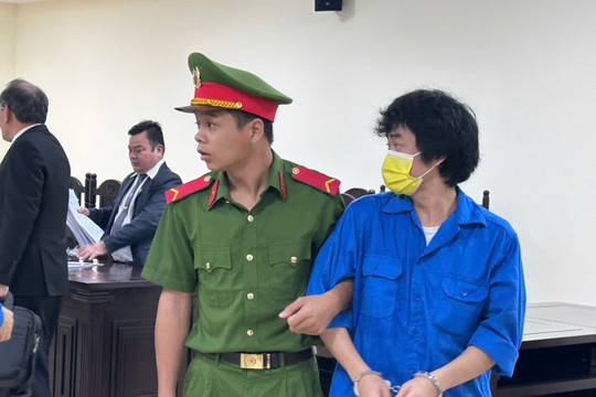Hoãn phiên tòa xét xử Phan Quốc Việt và các đồng phạm trong vụ Việt Á tại Đắk Lắk