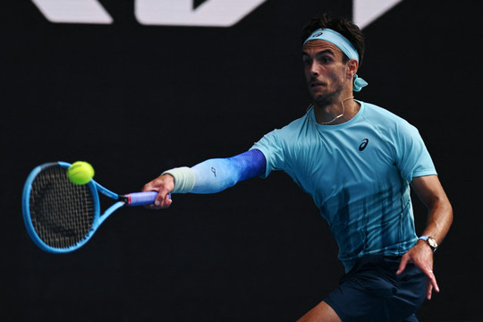 Djokovic vào bán kết Australian Open 2026 sau sự cố chấn thương của Musetti