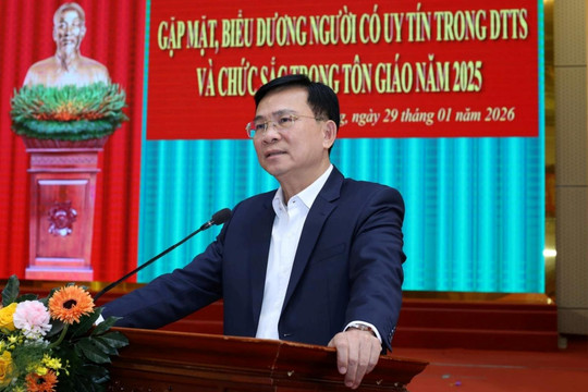 Chủ tịch UBND tỉnh Lâm Đồng dự buổi gặp mặt chức sắc tôn giáo, người có uy tín