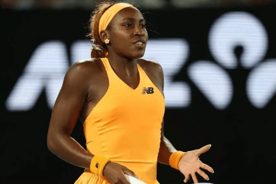 Coco Gauff đập vợt tại Australian Open: Tranh cãi quyền riêng tư của vận động viên