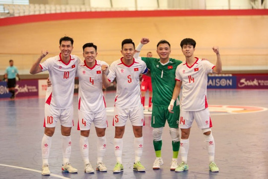 Việt Nam thắng Lebanon 2-0: Công Viên và Ngọc Ánh đưa tuyển futsal sát cửa tứ kết châu Á