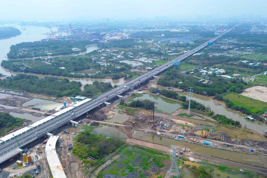 Dự án mở rộng cao tốc TP HCM - Long Thành: Đồng Nai chốt tiến độ bàn giao mặt bằng