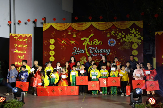 Lan tỏa tinh thần sẻ chia của học sinh Lâm Đồng trong dịp Tết cổ truyền