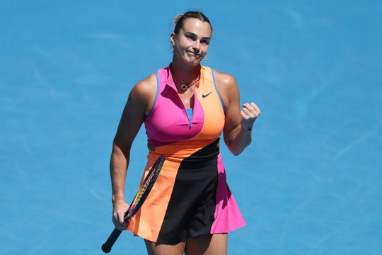 Aryna Sabalenka vào chung kết Australian Open sau 77 phút thị uy sức mạnh