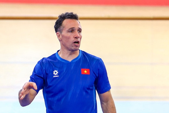 HLV Giustozzi: Tuyển futsal Việt Nam sẵn sàng hạ Thái Lan để chiếm ngôi đầu