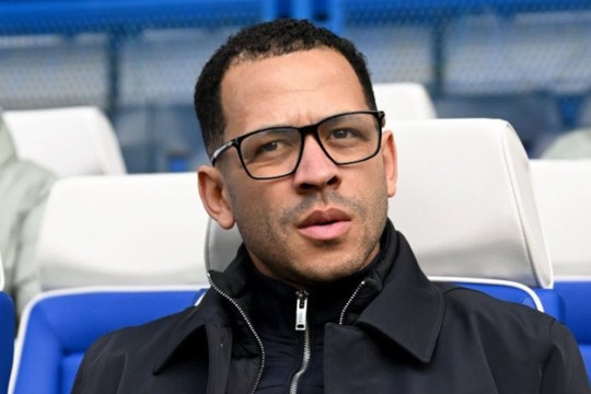 Chelsea chạm trán West Ham: Liam Rosenior và cơ hội đi vào lịch sử Ngoại hạng Anh