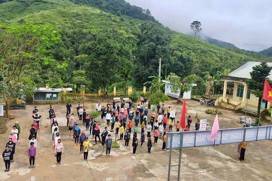 Đề xuất một loạt chính sách hỗ trợ học sinh và các trường phổ thông nội trú