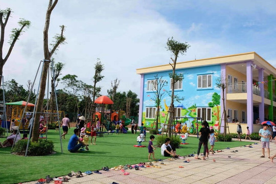 Hiệu trưởng bị khiển trách, có tiếp tục giữ chức khi sắp xếp lại trường học?