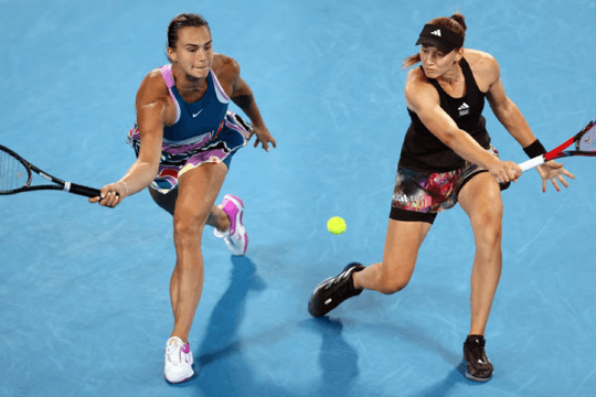 Chung kết Australian Open 2026: Sabalenka đại chiến Rybakina tranh ngôi hậu