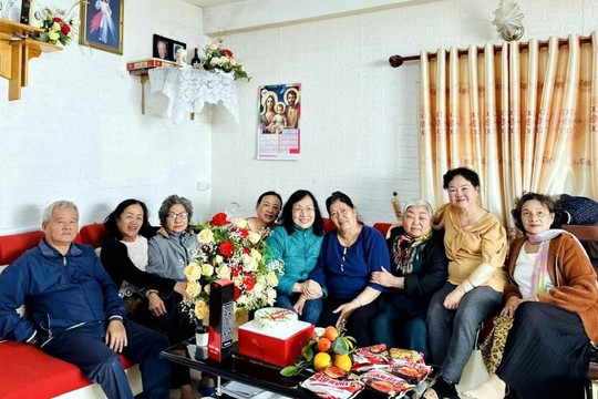 Chúc thọ, mừng thọ - vun đắp nét đẹp văn hóa truyền thống