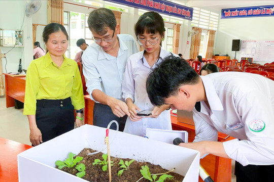 Khơi dậy tinh thần sáng tạo khoa học kỹ thuật cho học sinh