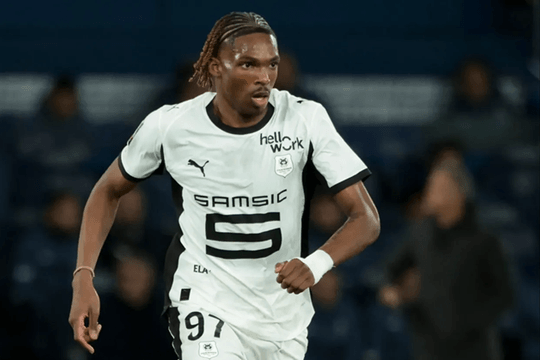 Liverpool sẵn sàng phá kỷ lục chuyển nhượng để tranh Jeremy Jacquet với Chelsea