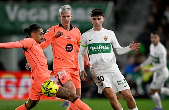 Barcelona bóp nghẹt Elche với kỷ lục xG không tưởng 6.3 để xây chắc ngôi đầu