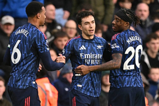 Martin Zubimendi rực sáng tại Elland Road: Khi ông chủ tuyến giữa lên tiếng