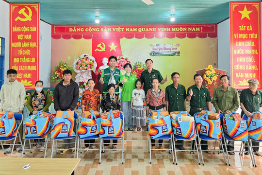 Tết ấm lòng với nghĩa tình đồng đội