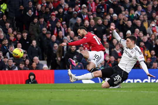 Matheus Cunha tỏa sáng: Ma thuật Brazil giúp Man Utd hạ gục Fulham tại Old Trafford