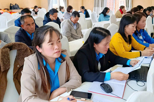 Tập huấn nghiệp vụ Công tác Công đoàn cho cán bộ chuyên trách