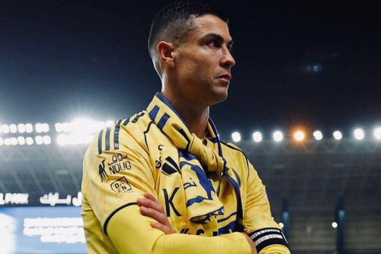 Bi kịch của sự vĩ đại: Khi Cristiano Ronaldo mắc kẹt trong chính cái bóng của mình