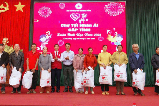 Warm “Compassionate Tet Market” Supports Residents in Western Lam Dong
