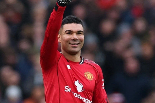 Tin chuyển nhượng 4/2: Casemiro rộng cửa sang MLS, Bayern Munich giữ chân Gnabry tới 2028