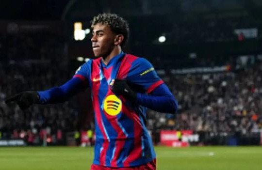 Ronald Araujo ghi bàn ngày tái xuất, Barcelona nhọc nhằn vào bán kết Copa del Rey