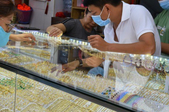 Giá vàng hôm nay 04/02/2026: SJC 177,2 - 180,2 triệu đồng/lượng, tăng 3,7 triệu đồng