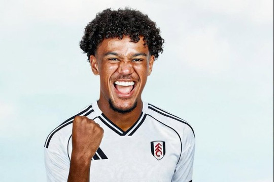 5 tân binh Ngoại hạng Anh hứa hẹn bùng nổ: Oscar Bobb và nỗi lo của Man City