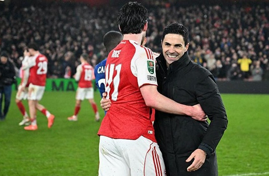 Declan Rice kiến tạo phút 90+7 đưa Arsenal vào chung kết Carabao Cup sau màn trình diễn kịch tính