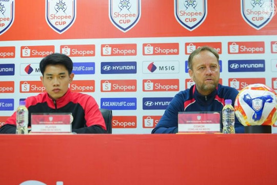 HLV Polking khẳng định Công an Hà Nội đá hết mình trước Tampines Rovers để tri ân khán giả