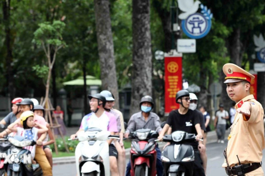 Thủ tướng yêu cầu tăng cường phương tiện vận tải phục vụ nhân dân dịp Tết