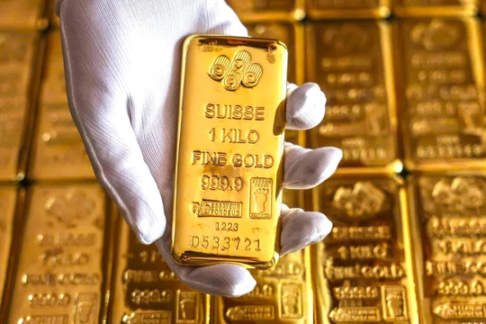 Giá vàng hôm nay 6/2/2026: Giá vàng thế giới giảm về 4800 USD; vàng SJC giảm về 177,2 triệu