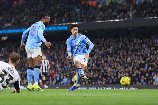 Man City vào chung kết Carabao Cup: Reijnders và Trafford tỏa sáng trước đại chiến Arsenal