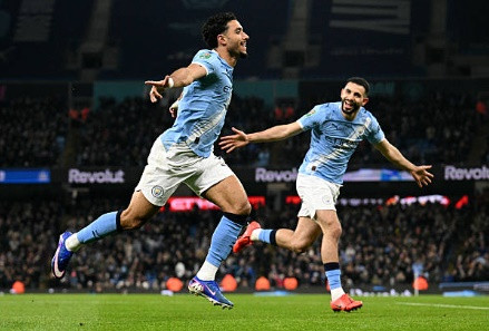 Man City thắng Newcastle 3-1: Omar Marmoush rực sáng đưa The Citizens vào chung kết