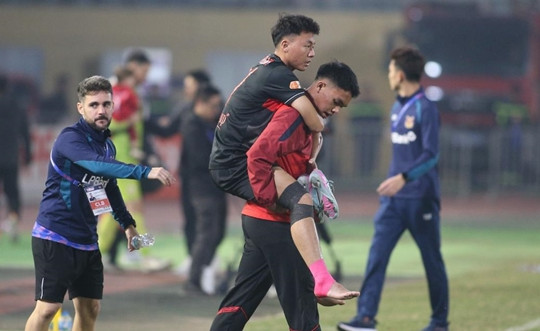 Nguyễn Thái Sơn phẫu thuật thành công, nghỉ thi đấu đến cuối năm 2026