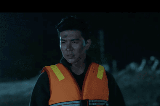 Không giới hạn tập 4: Lợi bị yêu cầu viết tường trình sau vụ cứu hộ tàu du lịch