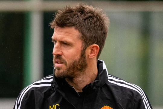 Ngoại hạng Anh rực lửa: Carrick đối đầu Spurs, Wirtz lĩnh xướng Liverpool đại chiến Man City