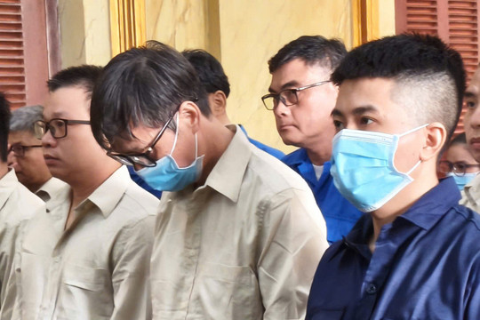Tuyên án 25 bị cáo trong vụ buôn lậu và nhận hối lộ tại Chi cục Thú y vùng VI