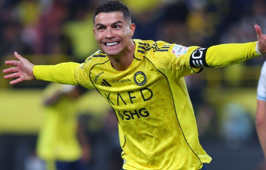 Điều khoản giải phóng 44 triệu bảng của Ronaldo và biến động chuyển nhượng ngày 6/2